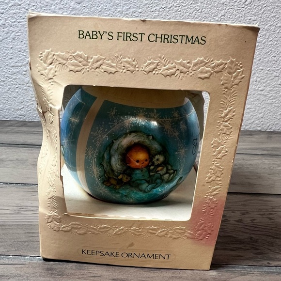 Vintage Hallmark Keepsake 1981 Baby Boy 1st Christmas Unbreakable Ornament Blue - Picture 1 of 10